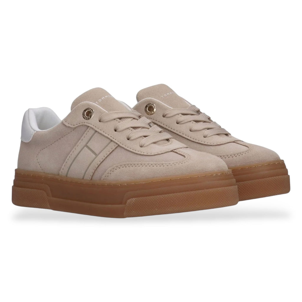 SNEAKER 