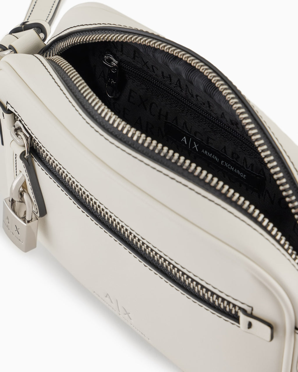 XW000303 AF12040/F0003 ARMANI EXCHANGE