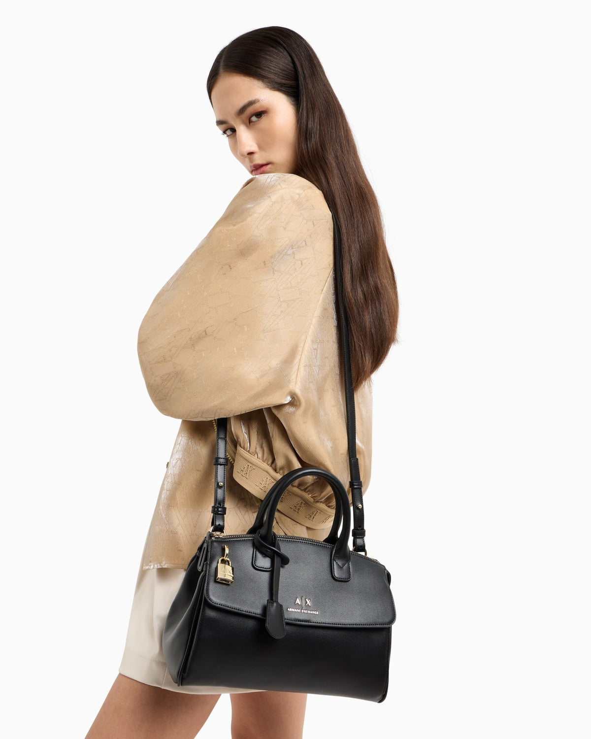 XW000307 AF12040/UC001 ARMANI EXCHANGE