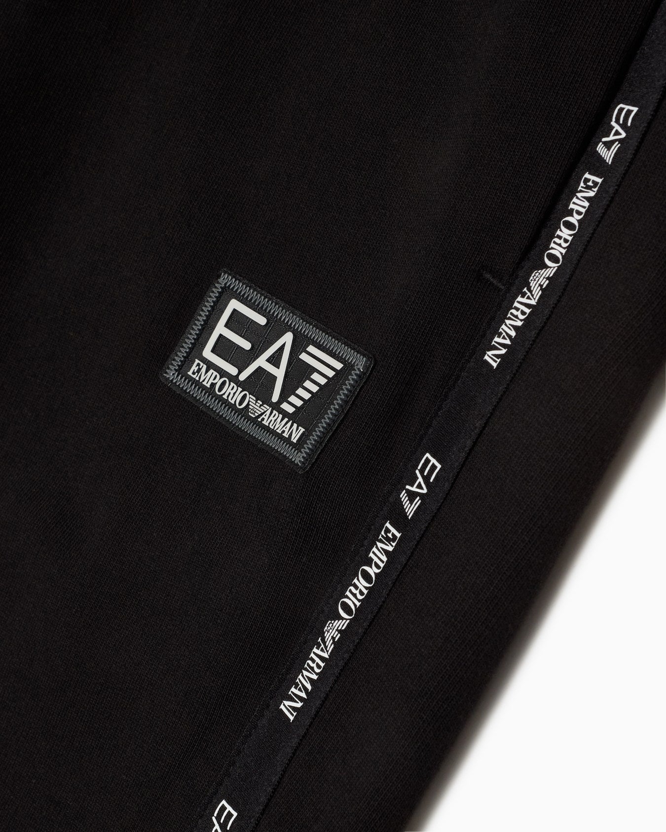 7B000058 AF10380/UC001 EMPORIO ARMANI EA7
