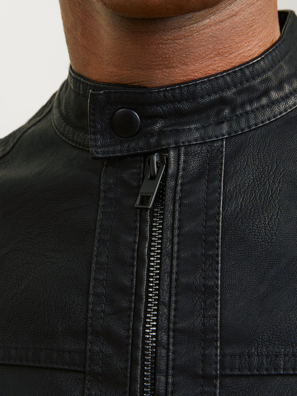 12182461/Black JACK AND JONES