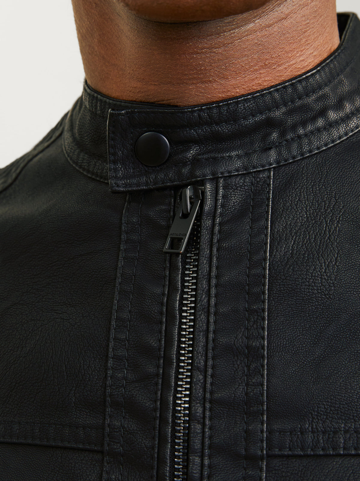12182461/Black JACK AND JONES