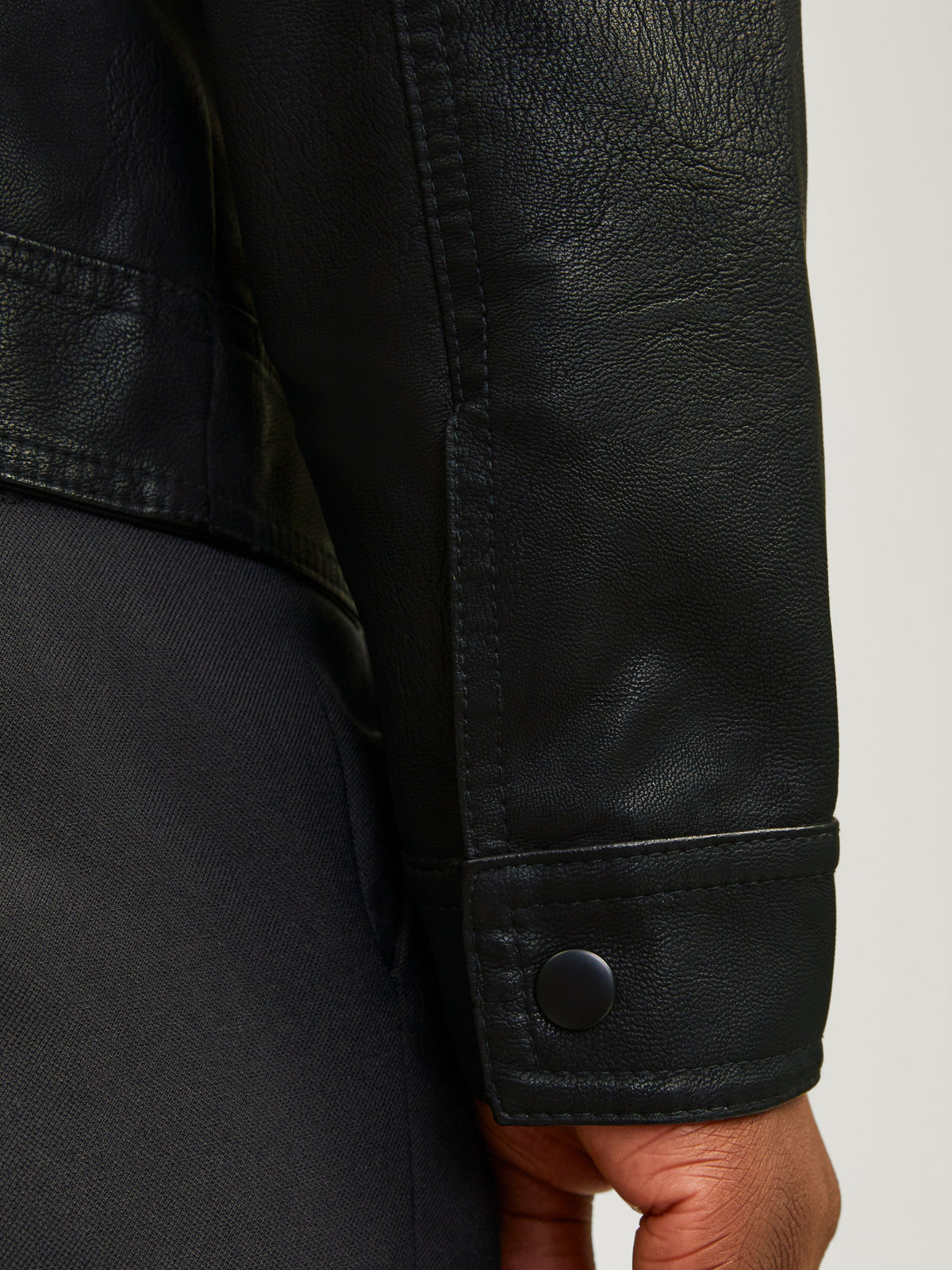 12182461/Black JACK AND JONES