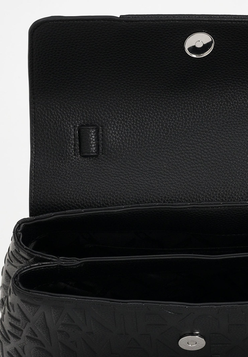 XW001223 AF15774/UC001 ARMANI EXCHANGE