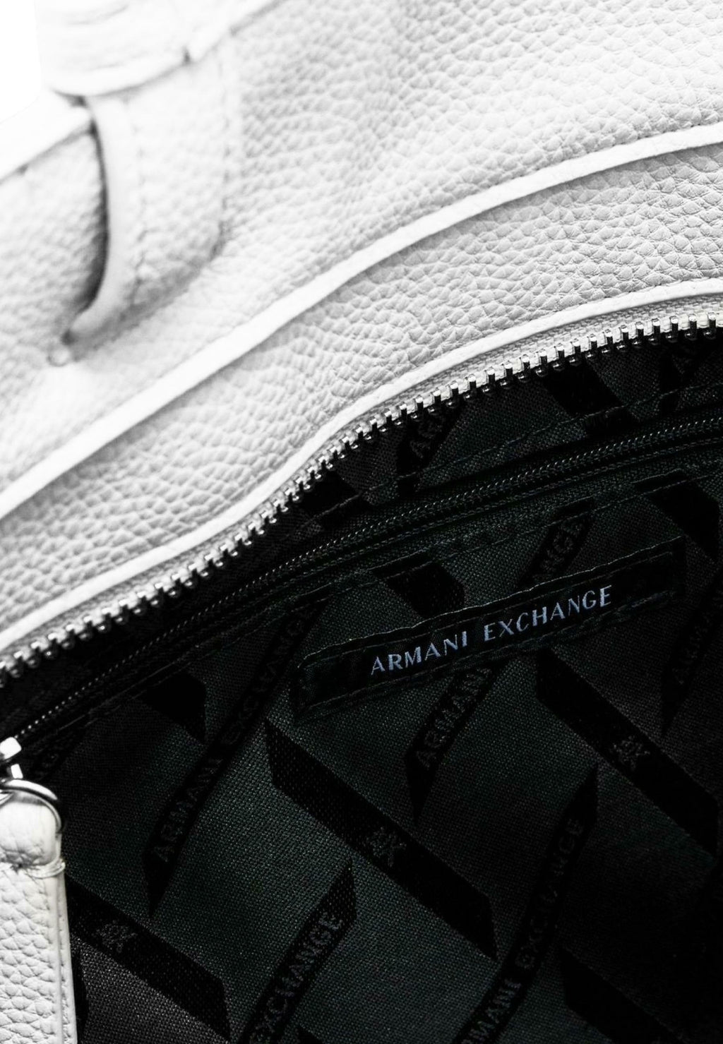 XW001481 AF15774/U0011 ARMANI EXCHANGE