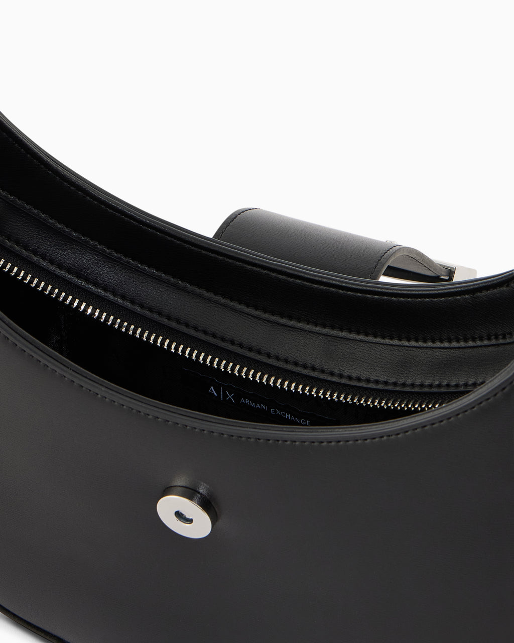 XW002565 AF12039/UC001 ARMANI EXCHANGE
