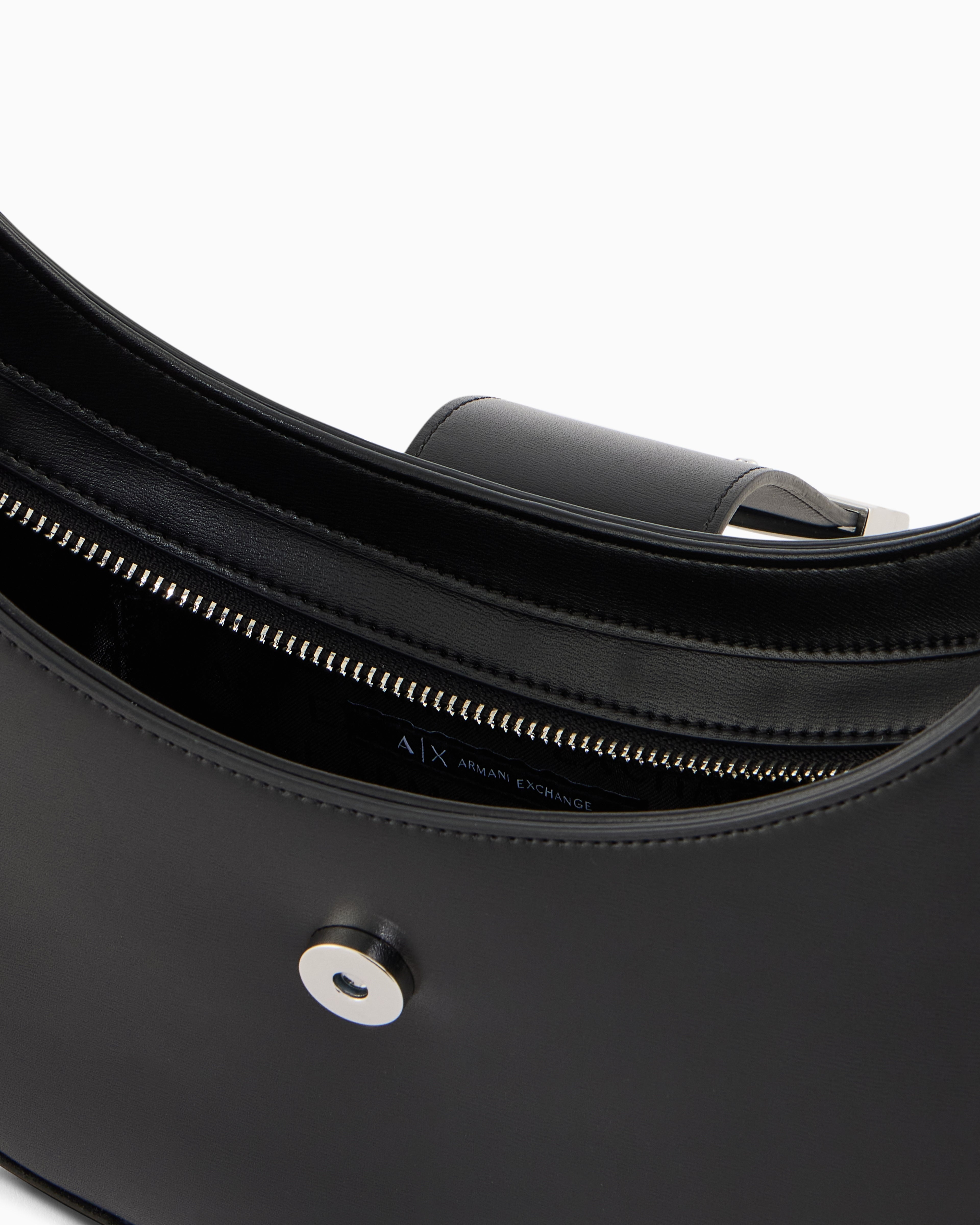 XW002565 AF12039/UC001 ARMANI EXCHANGE