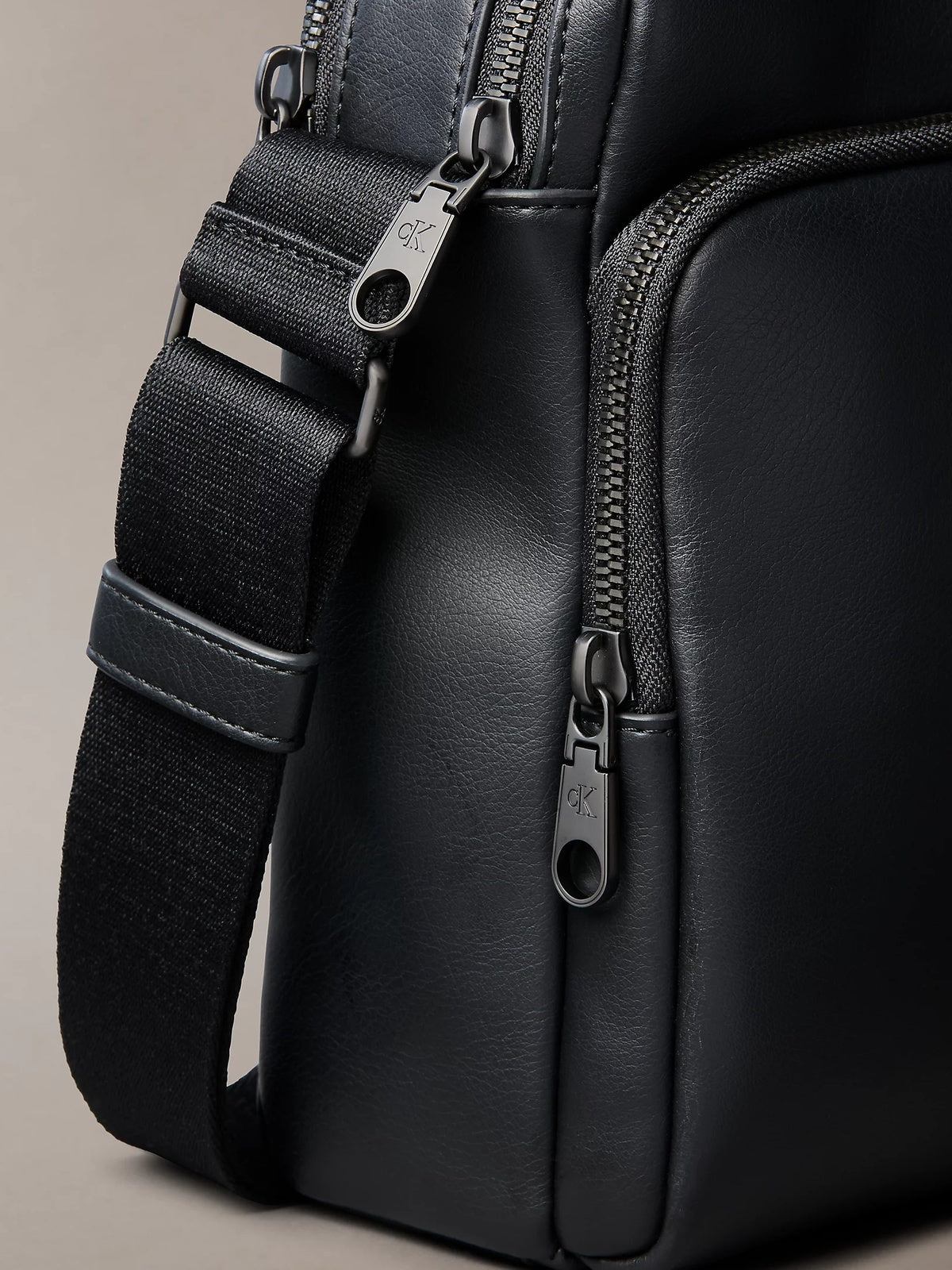 LV04D3368G/UB1 CALVIN KLEIN