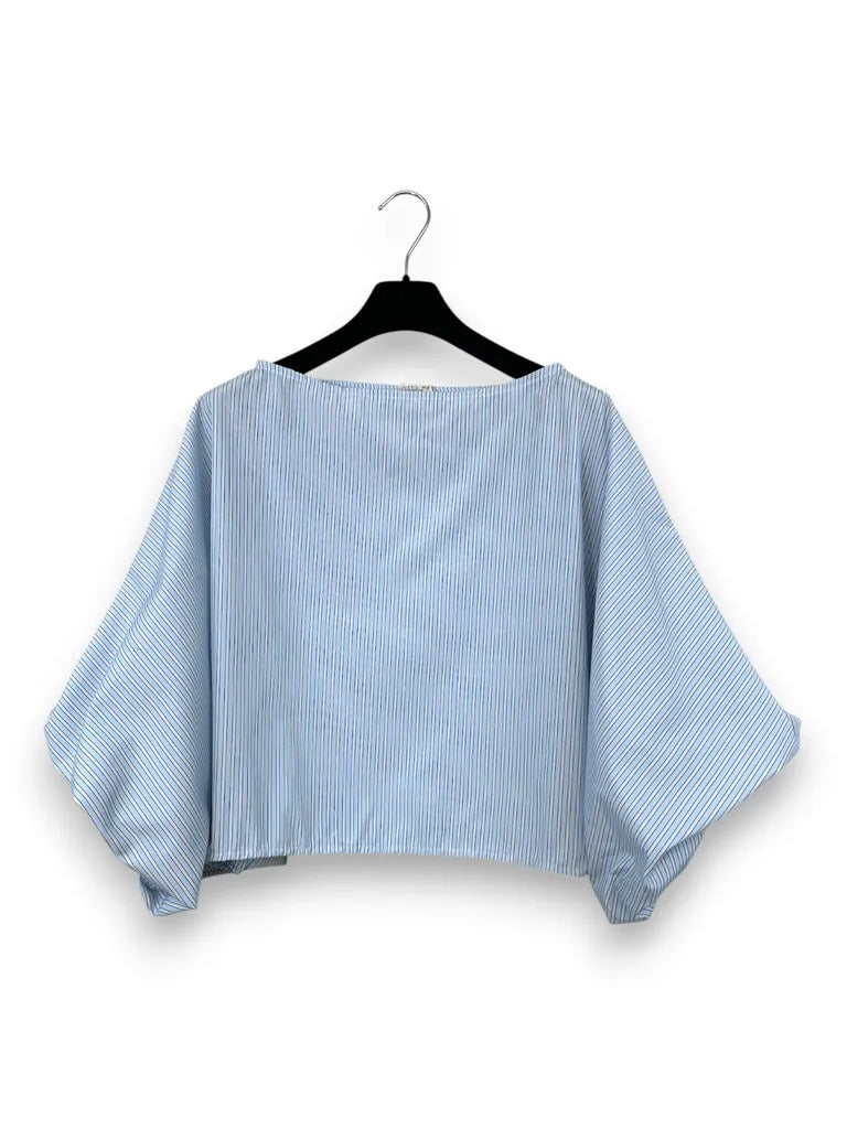 Blusa rigata con maniche a palloncino 