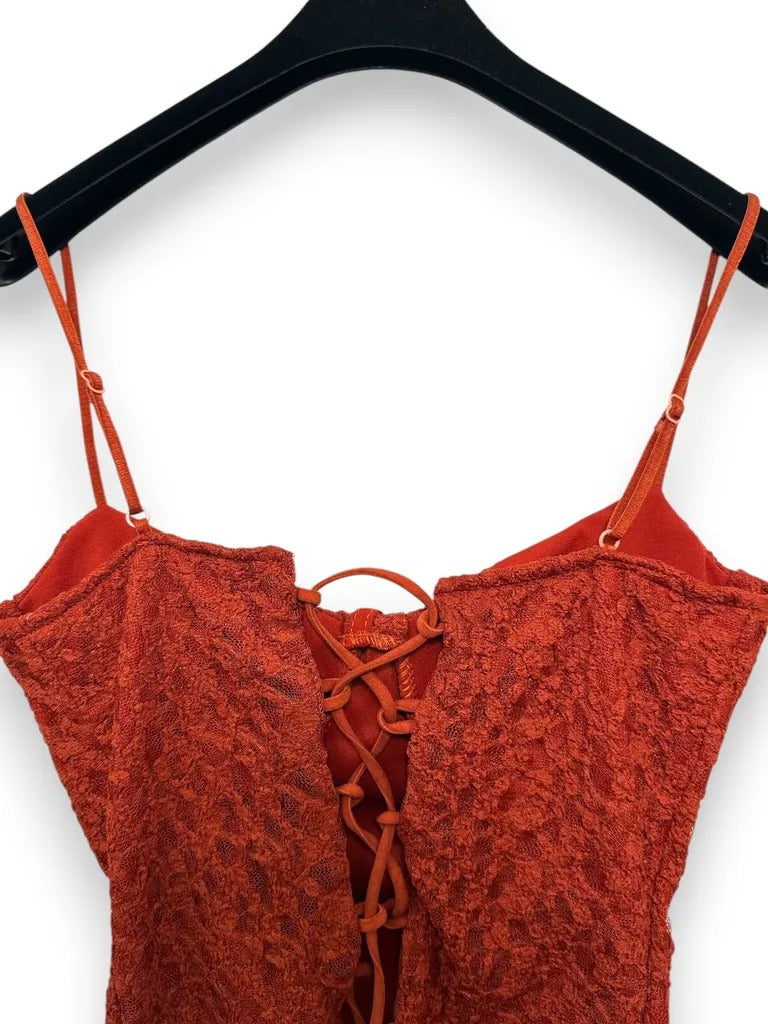 Corsetto in pizzo con coulisse sulla schiena 