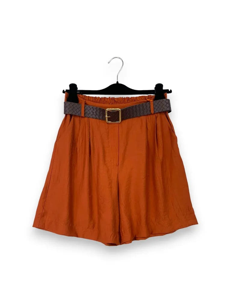 Bermuda in viscosa goffrata con elastico retro vita 