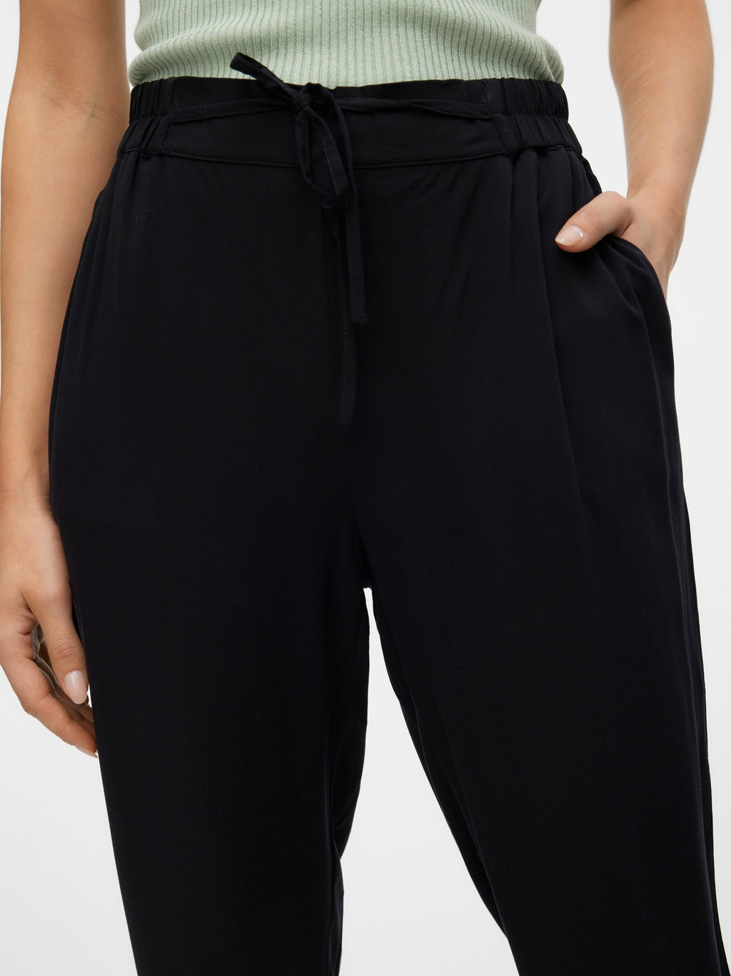 10302045/Black VERO MODA