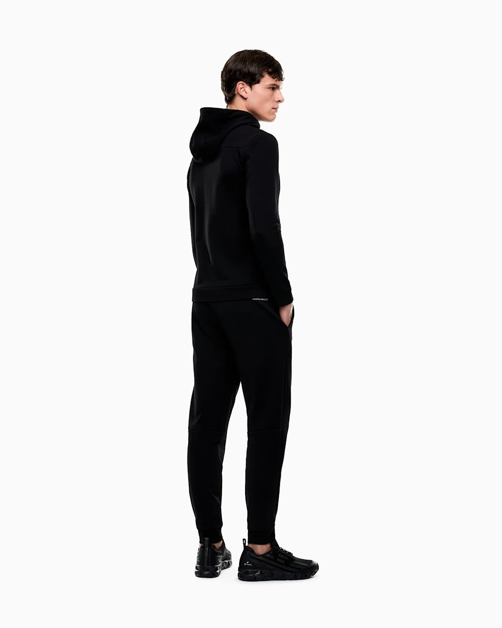 TRACKSUIT 