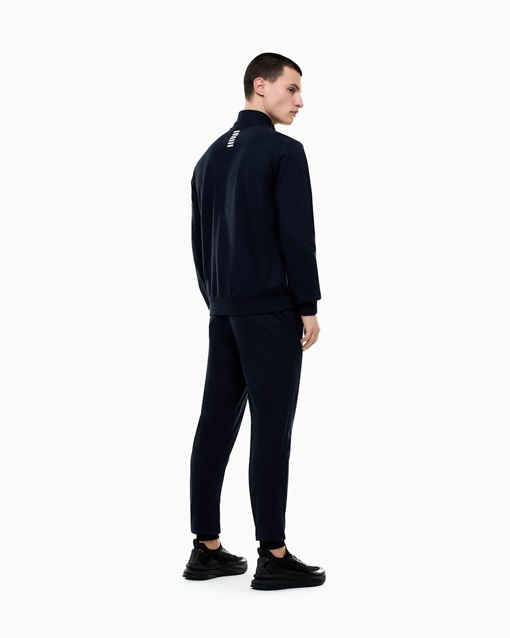 TRACKSUIT 