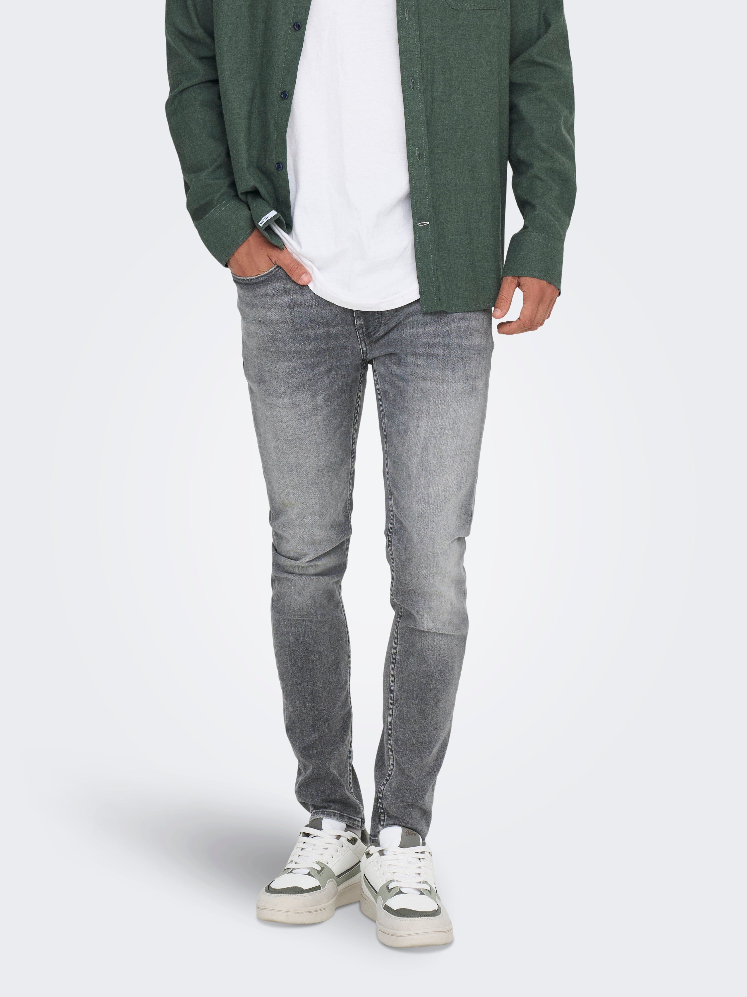 22029828/Medium Grey Denim ONLY&SONS