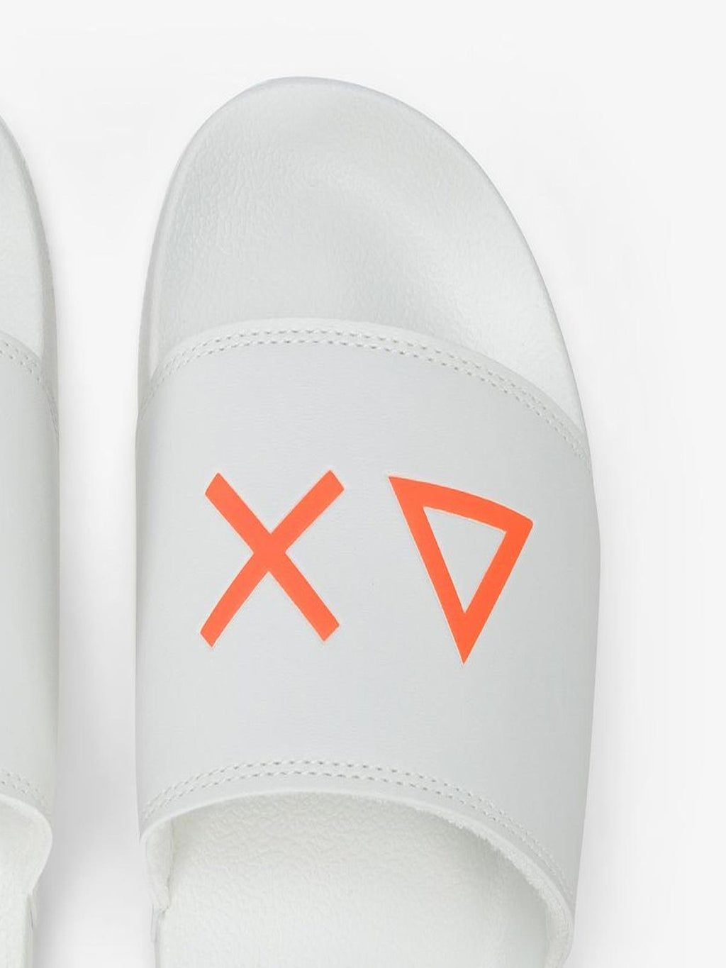 SLIPPERS LOGO 