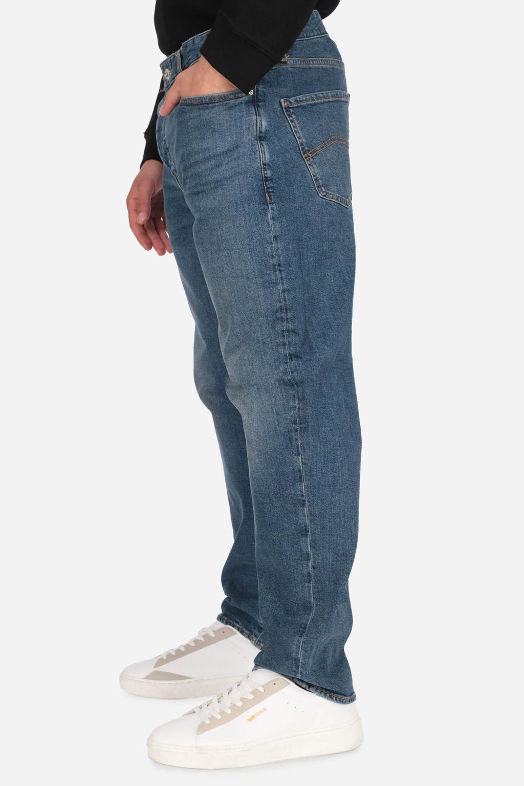 XM000072 AF18811/MB002 ARMANI EXCHANGE