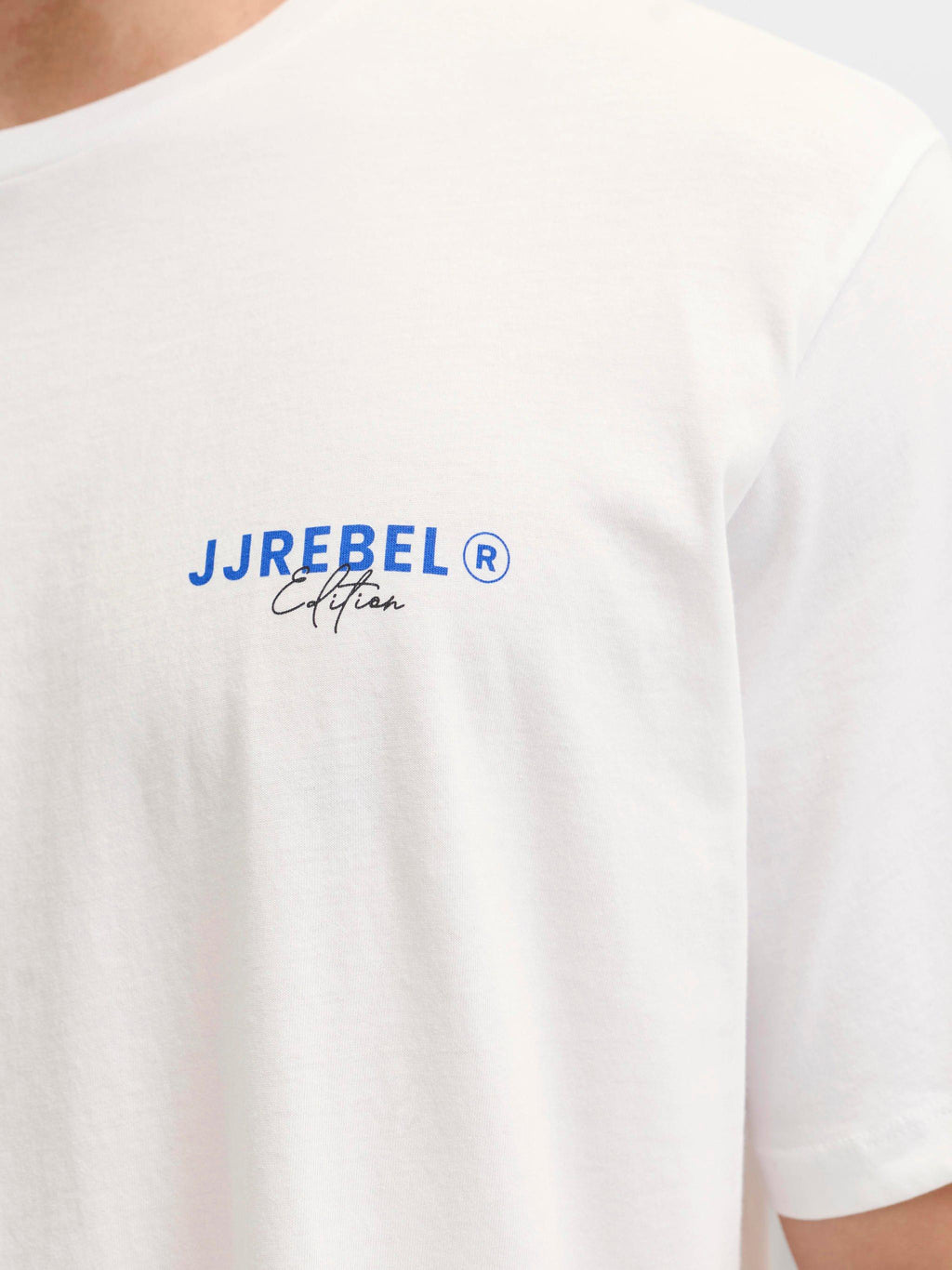 12290608/Bright White JJ REBEL