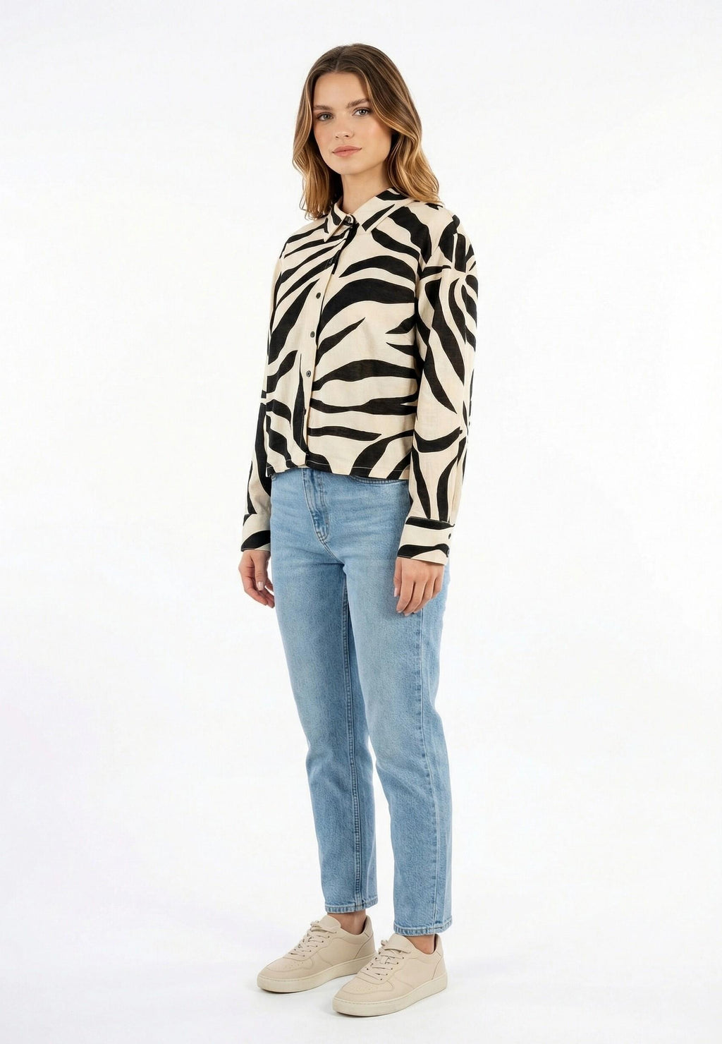 15366883/Black FLOWER ONLY