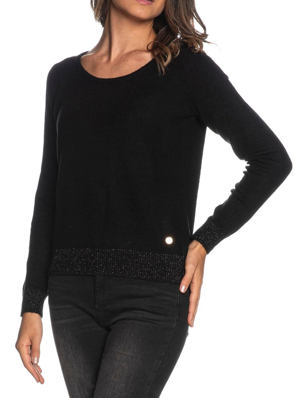 M058 BT00/0801 YES ZEE