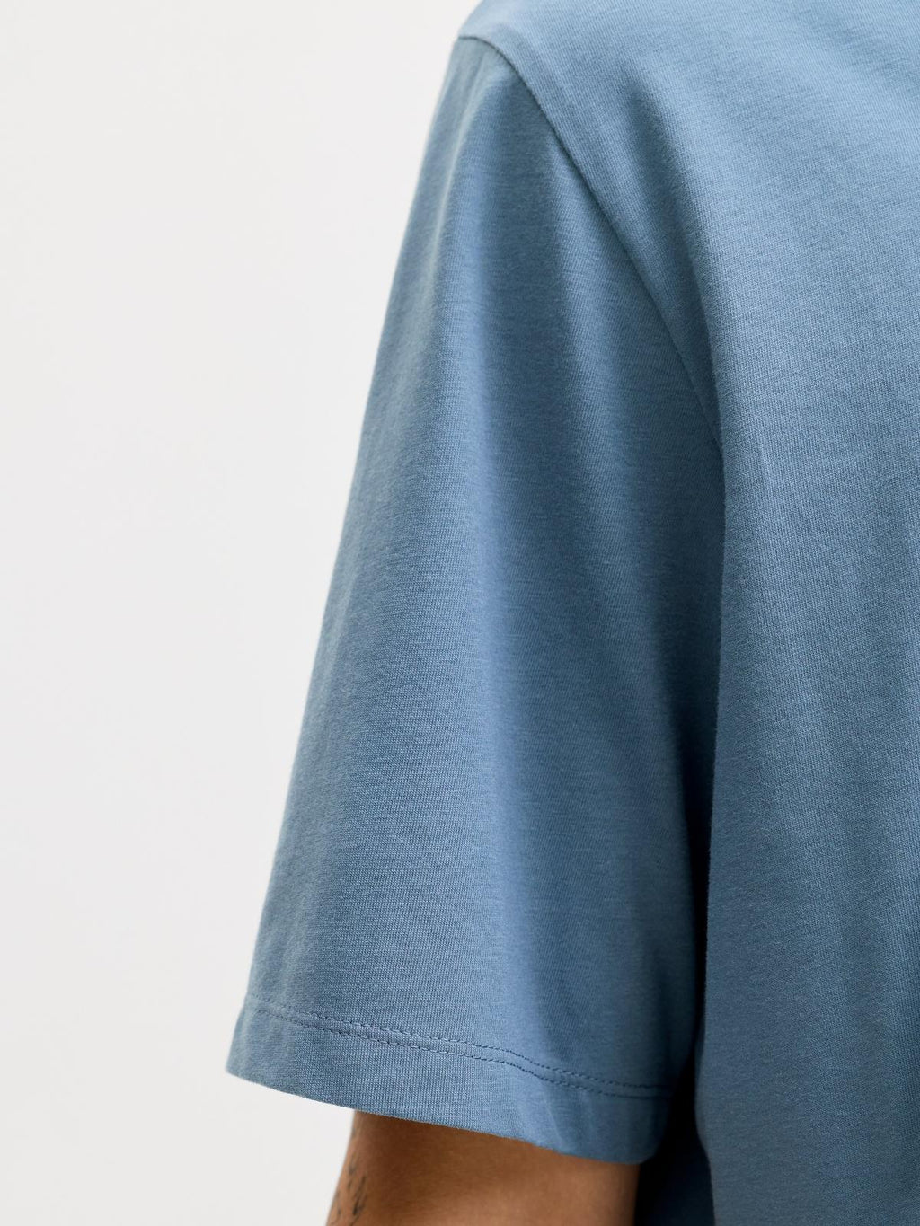 12156101/Blue Mirage JACK AND JONES
