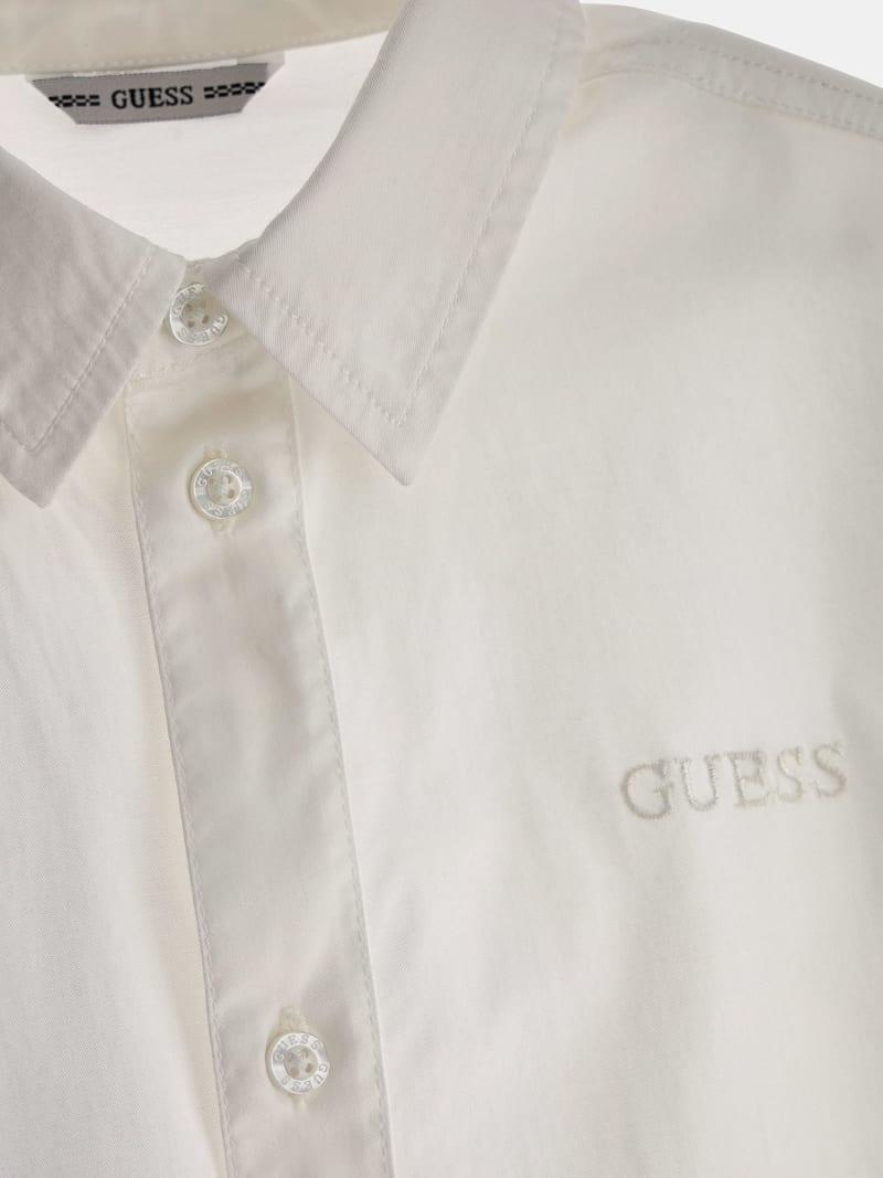 L3YH04WE5W0/G011 GUESS