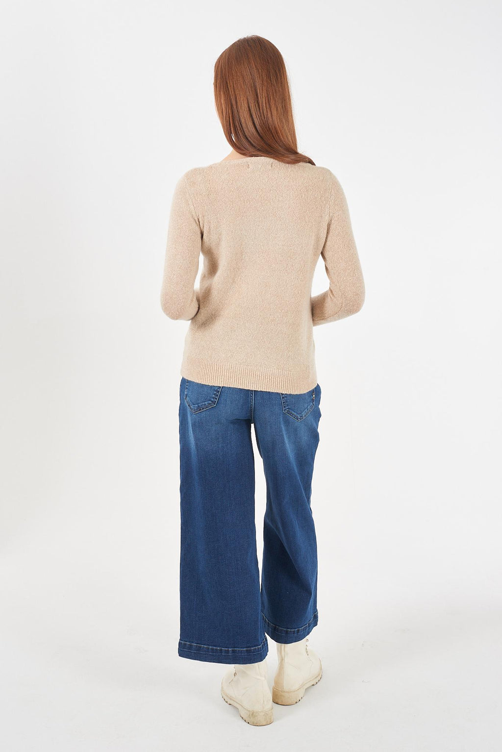 M058 BT00/0222 YES ZEE