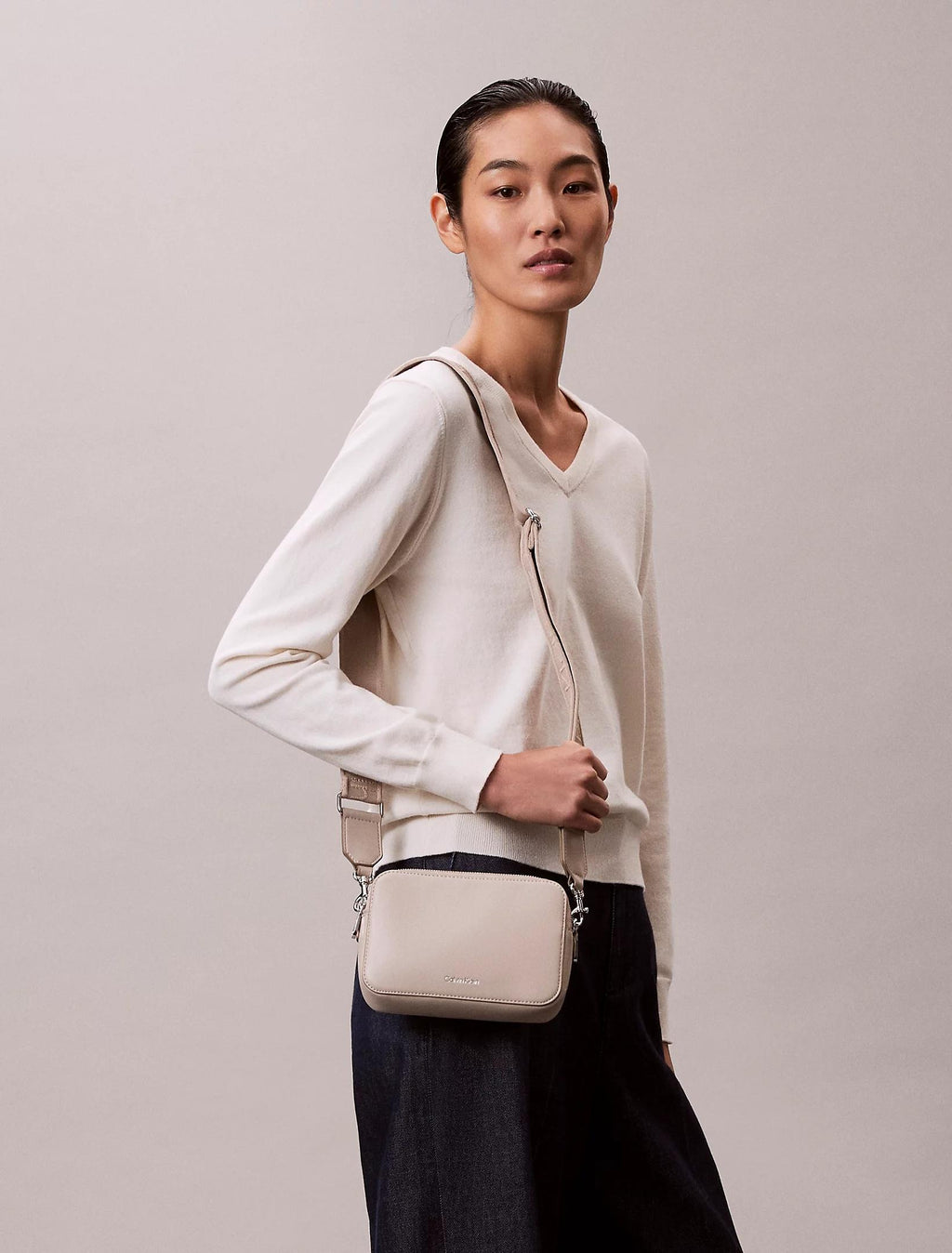 WEBBING DOUBLE STRAP CAMERA BAG 