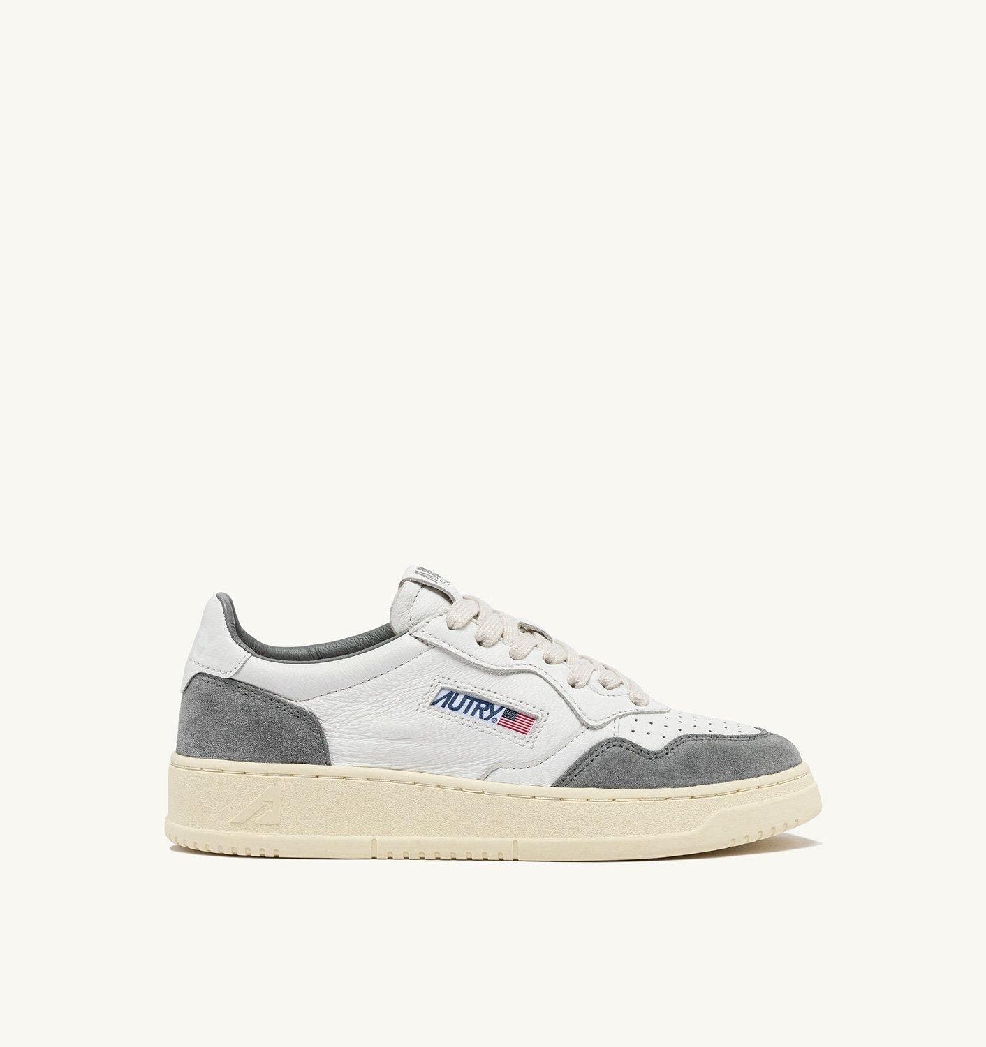 Sneakers Autry Medalist Low in pelle di capra e suede Bianco/Grigio 