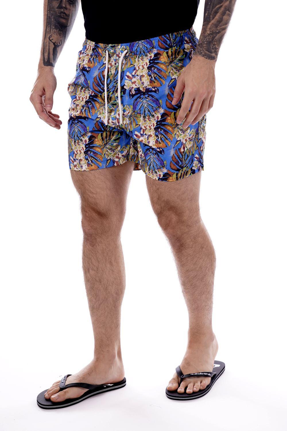 D700 US00/2001 YES ZEE