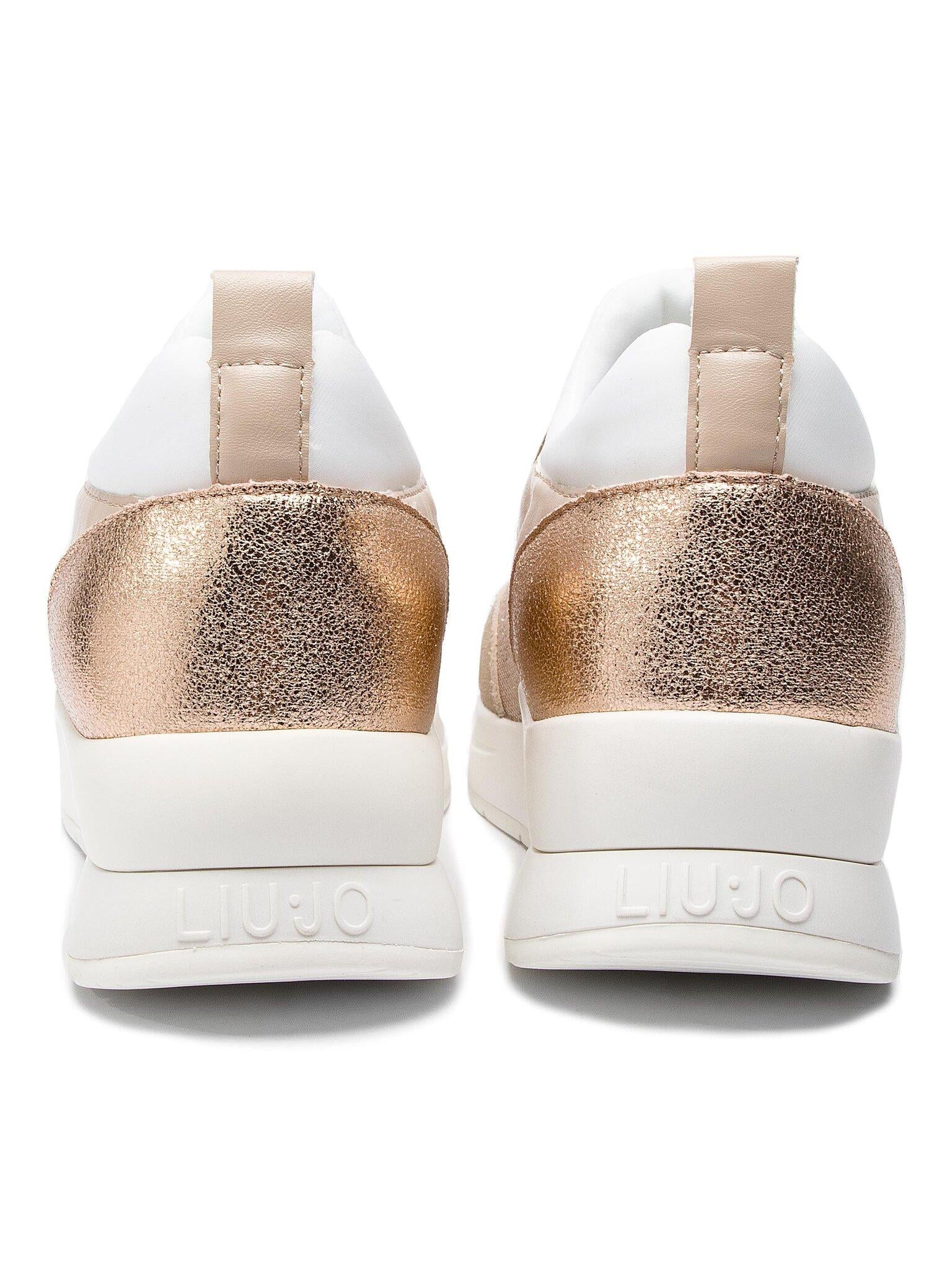 SNEAKER 