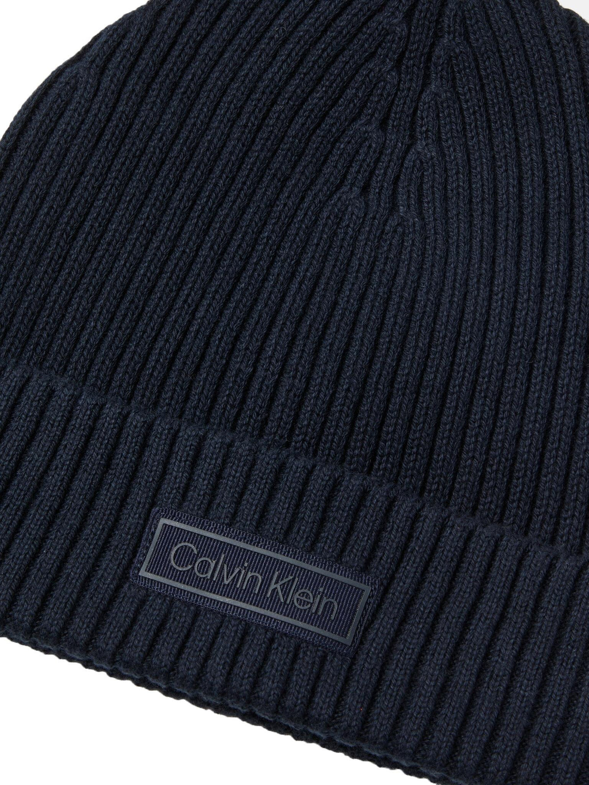 PATCH CHUNKY RIB COTTON BEANIE 