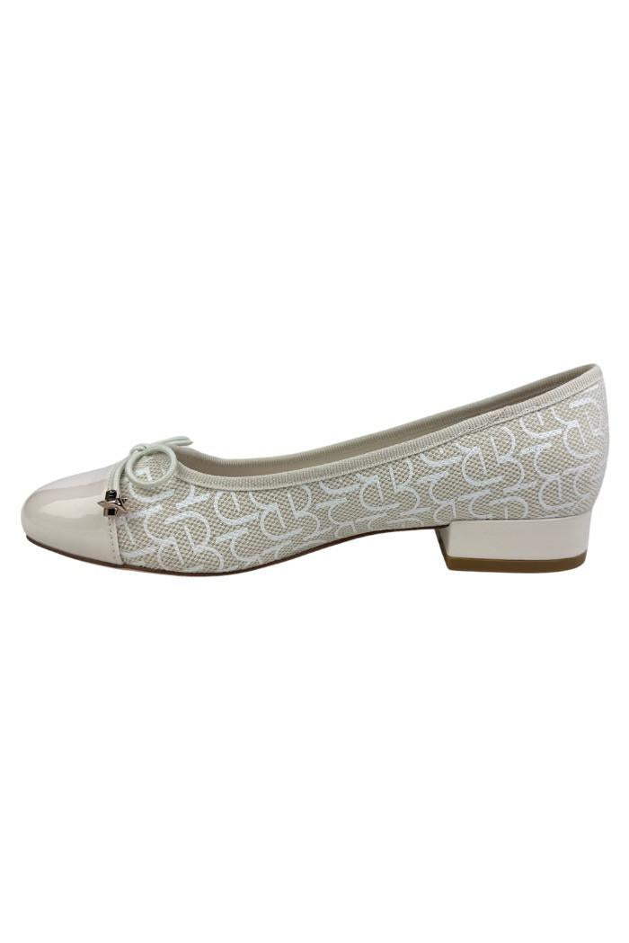 BALLET SHOES 