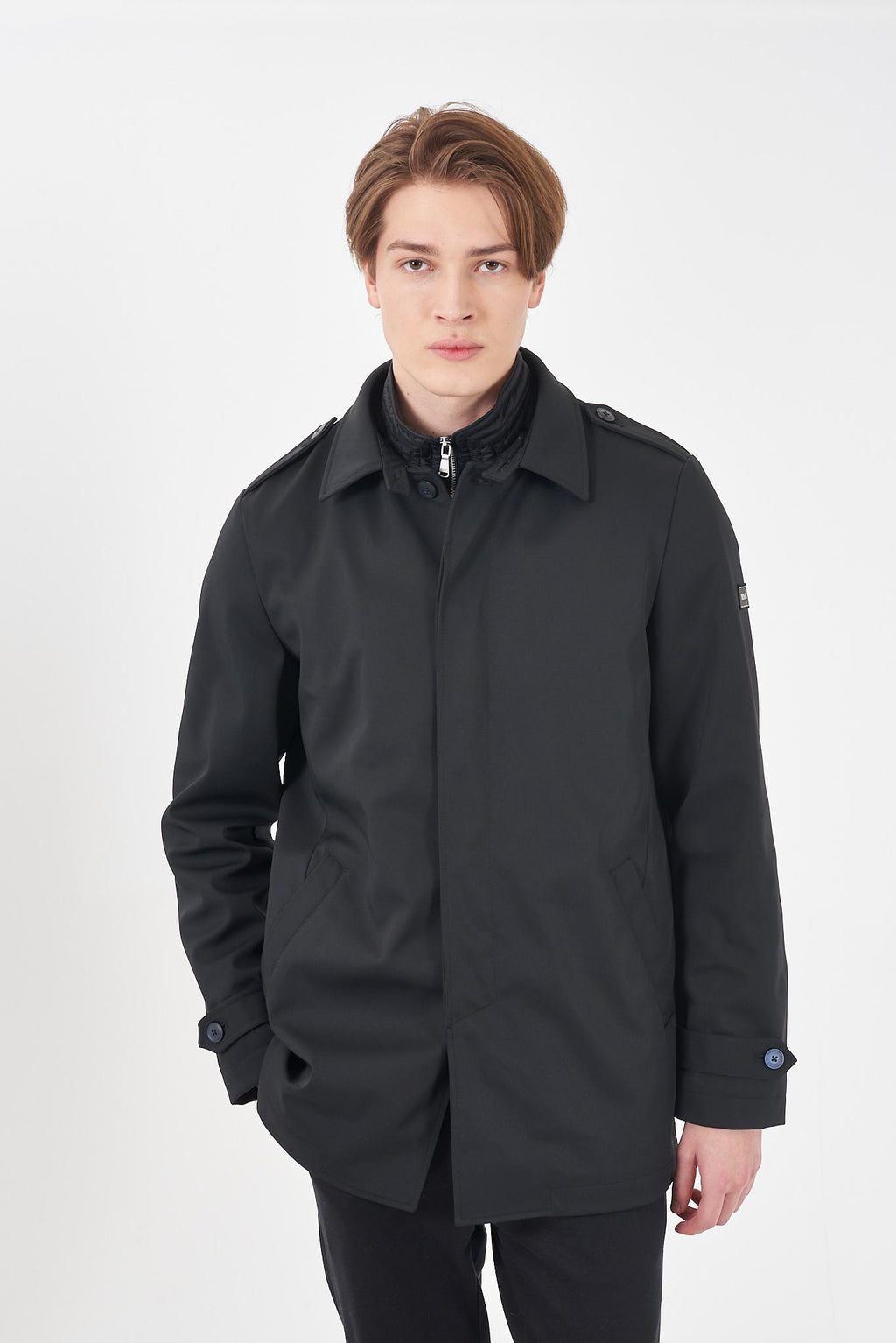 O838 KB00/0801 YES ZEE