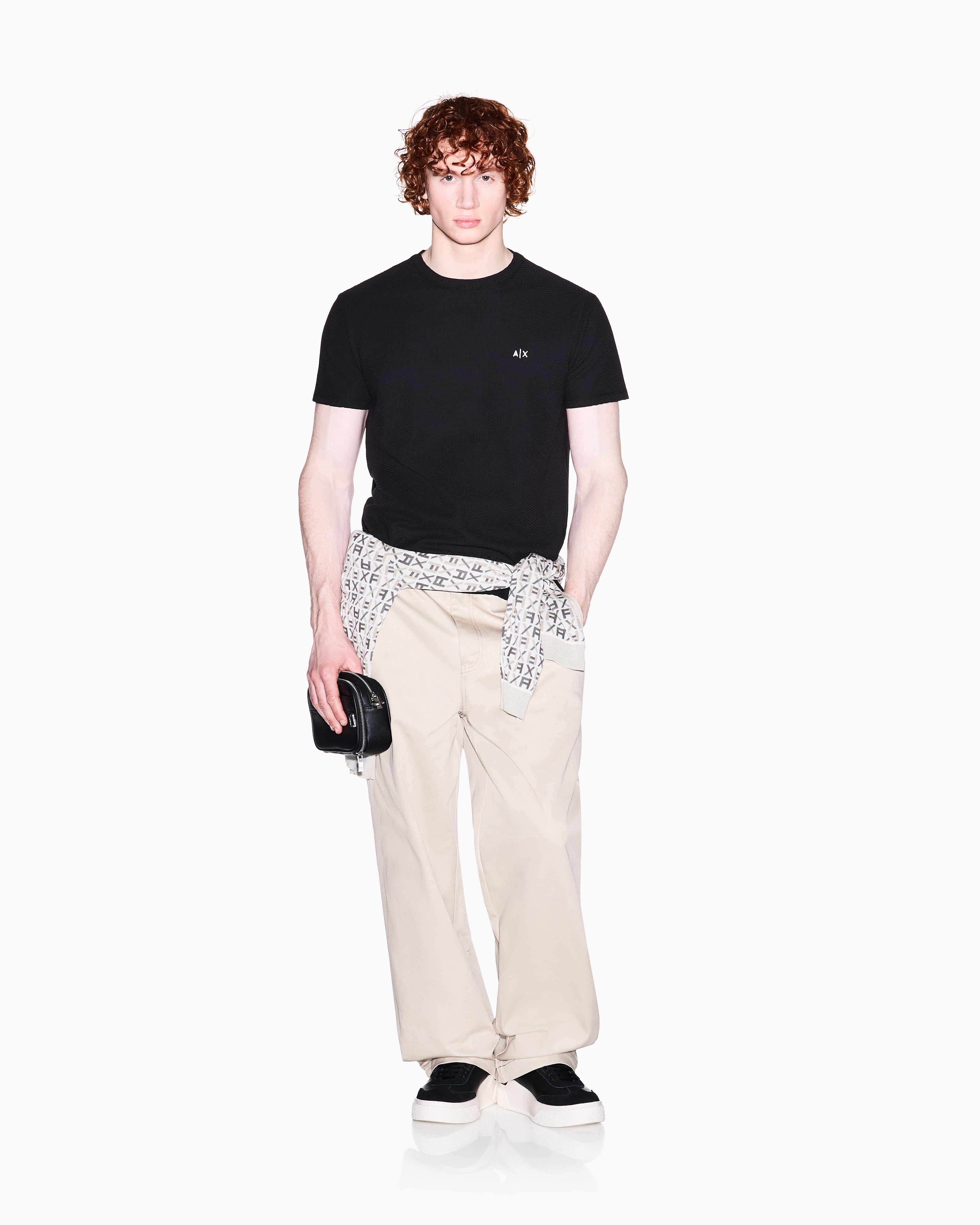 XM002453 AF10337/UC001 ARMANI EXCHANGE