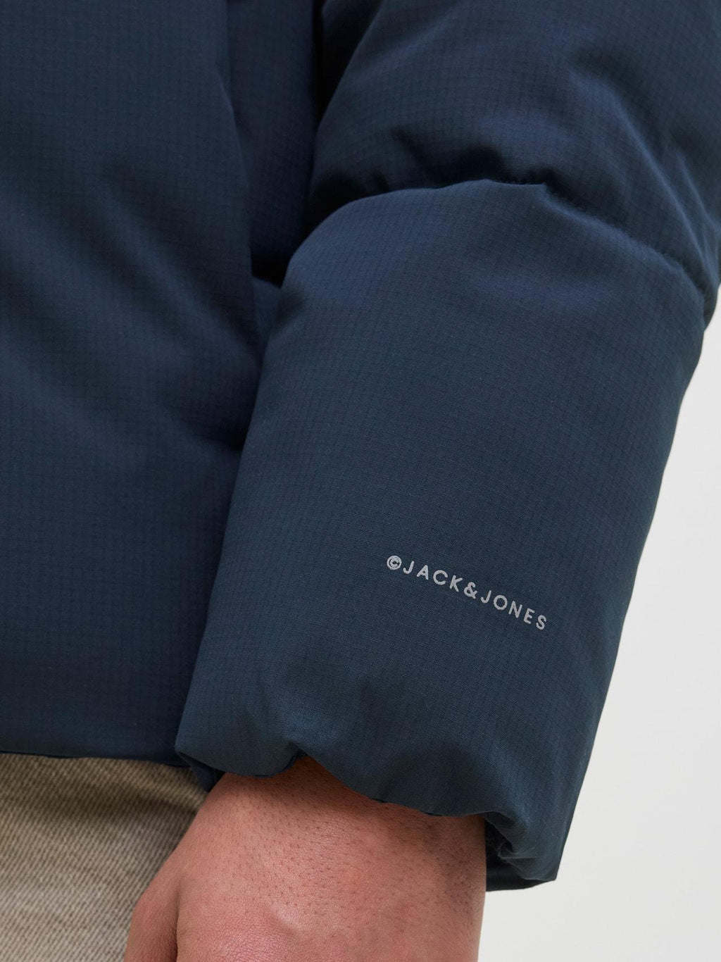 12283517/Sky Captain JACK AND JONES