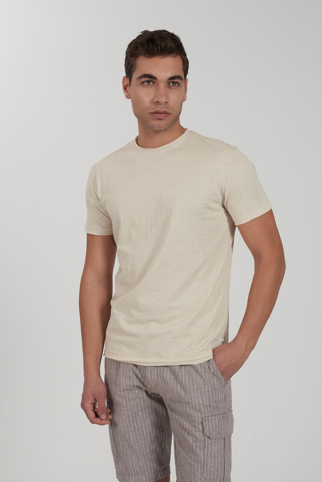 T722 TL00/0222 YES ZEE