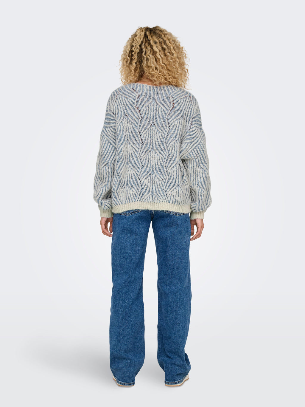 15334862/Cloud Dancer ONLY