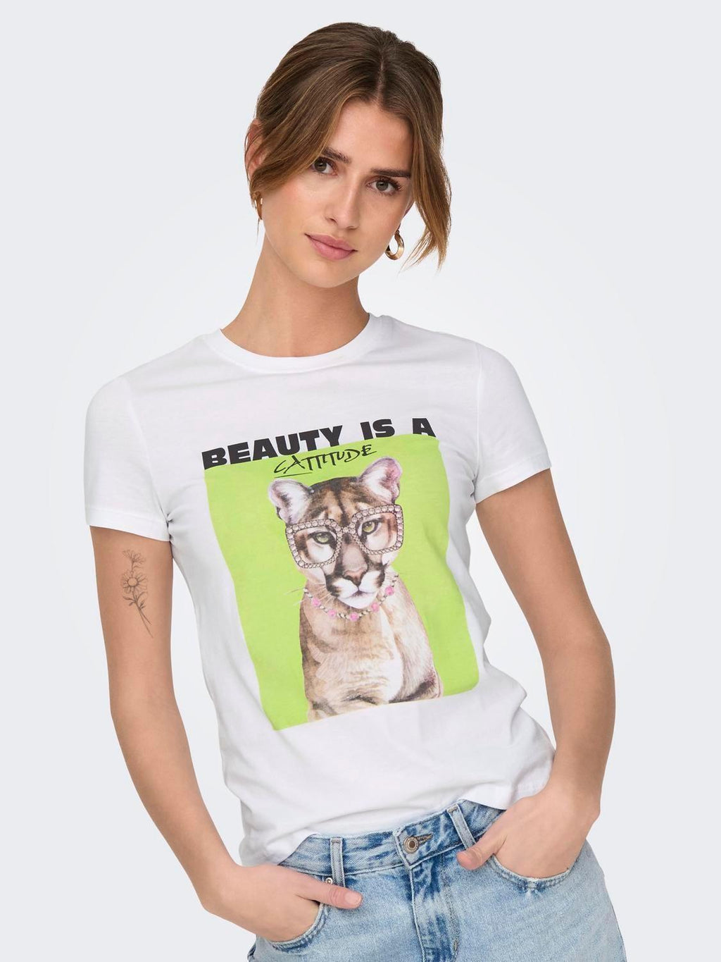 15291975/Bright White ONLY