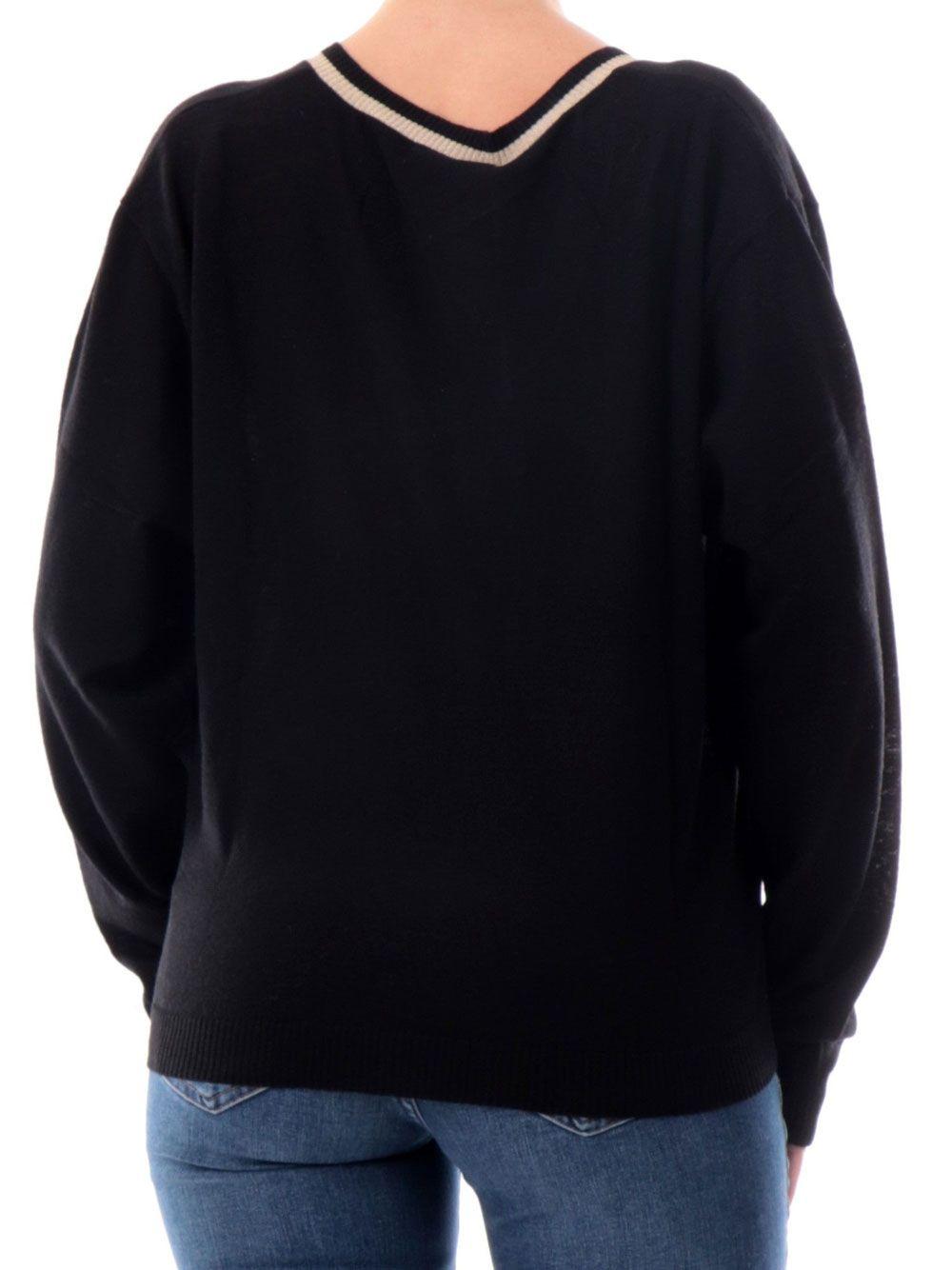 M017 IP00/0801 YES ZEE