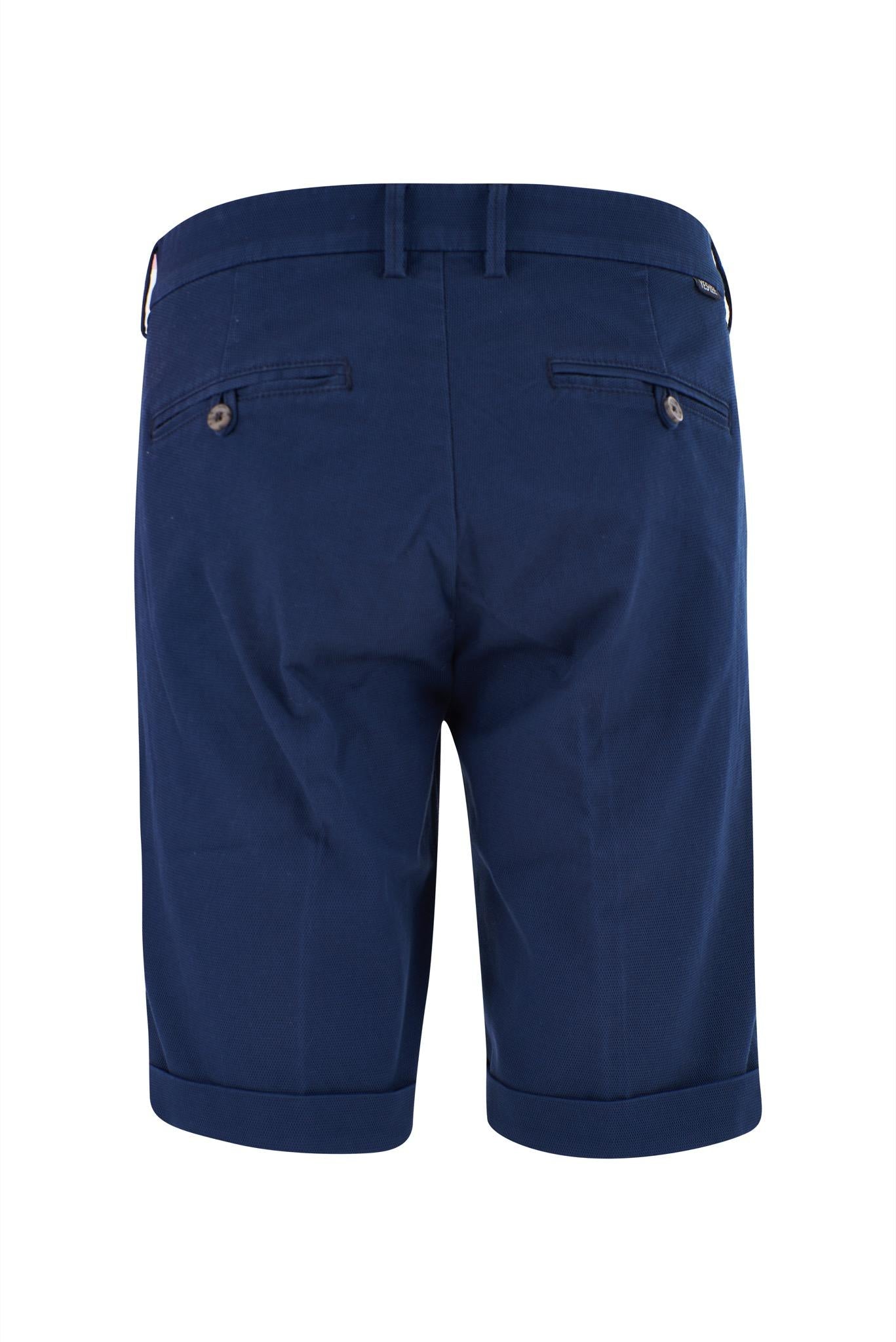 P760 FE00/0710 YES ZEE