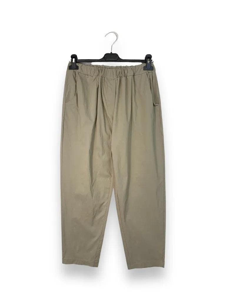 Pantalone a sigaretta con elastico in vita in bengalina 