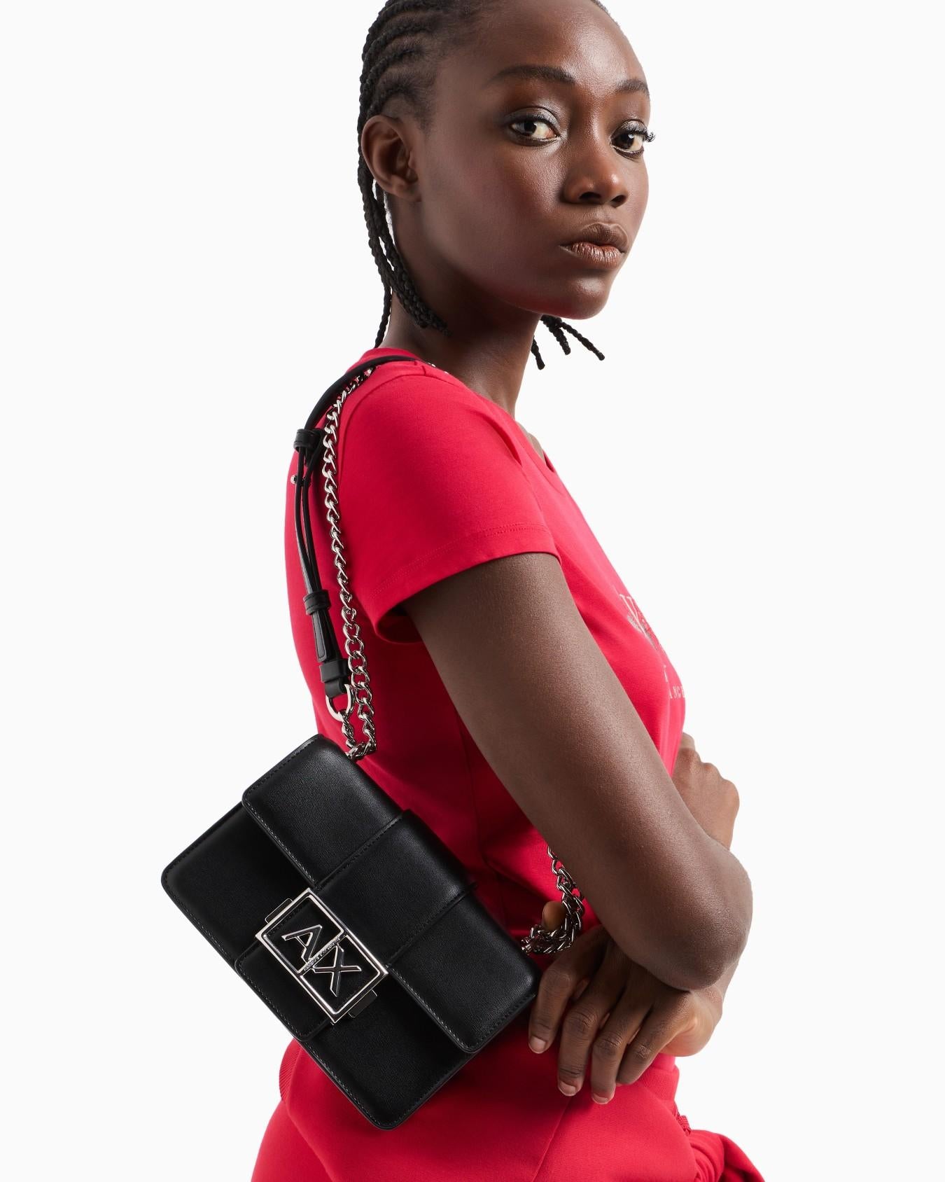 XW000071 AF12039/UC001 ARMANI EXCHANGE