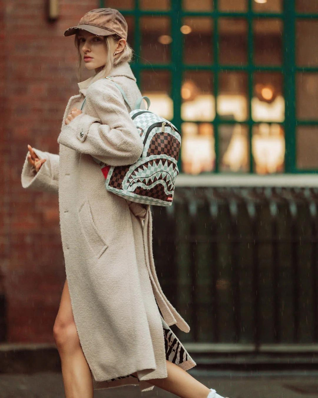 CREAM BROWN TEAR CHECK SAVAGE BACKPACK 910B8291NSZ/CHECK SPRAYGROUND