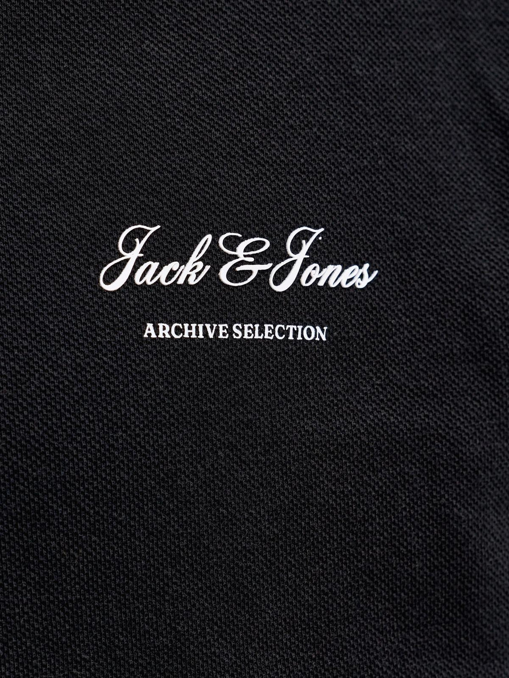 JJEARCHIVE GRAPHIC POLO SS LN 