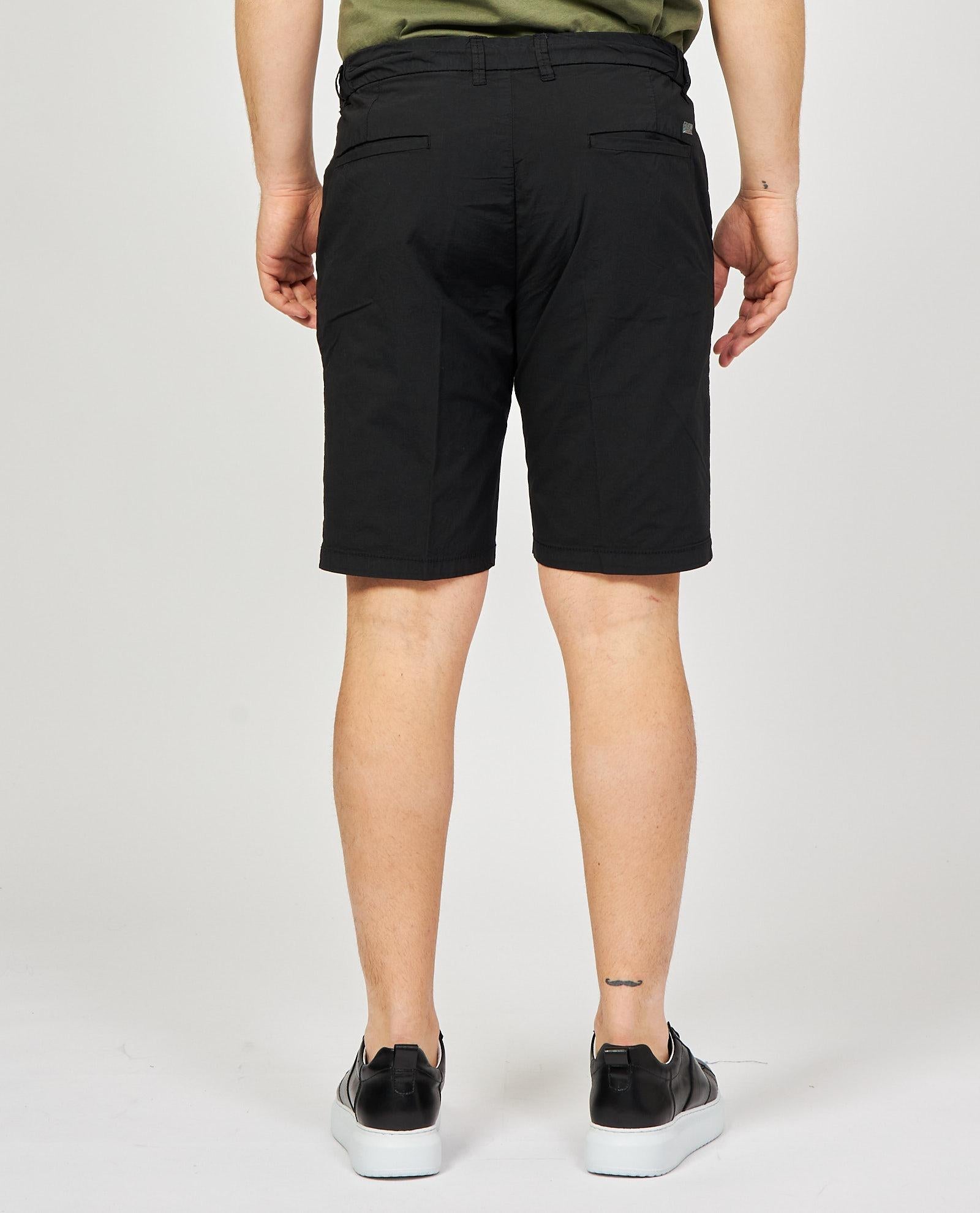 P798 WV00/0801 YES ZEE