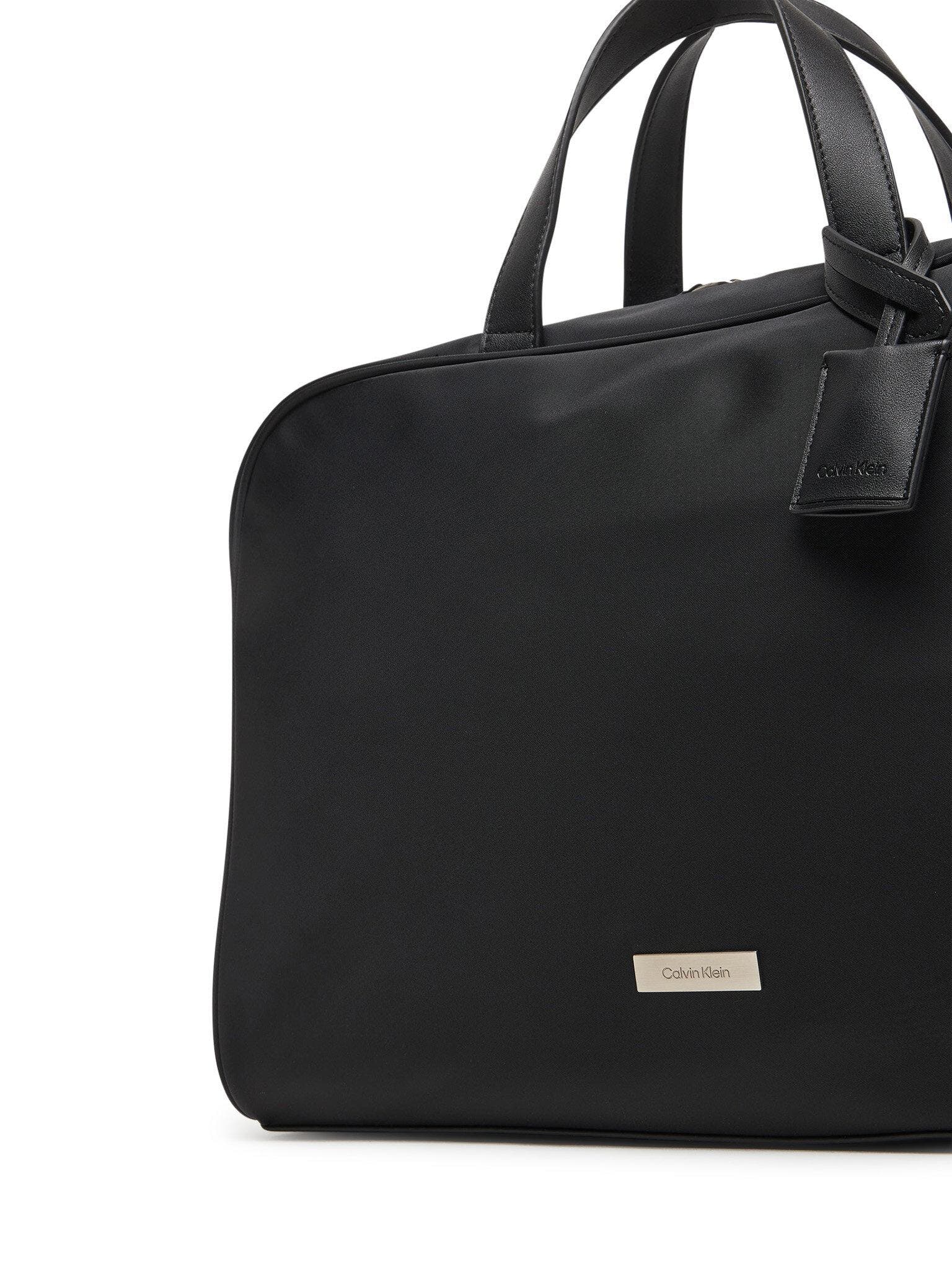 SLEEK LARGE COMMUTER 