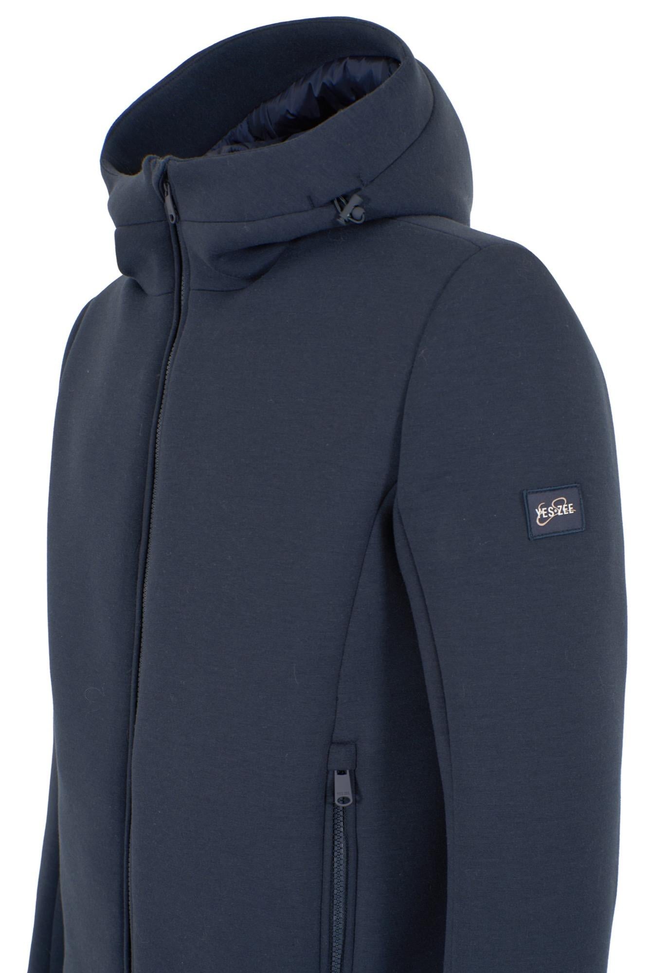 J818 QC00/0713 YES ZEE