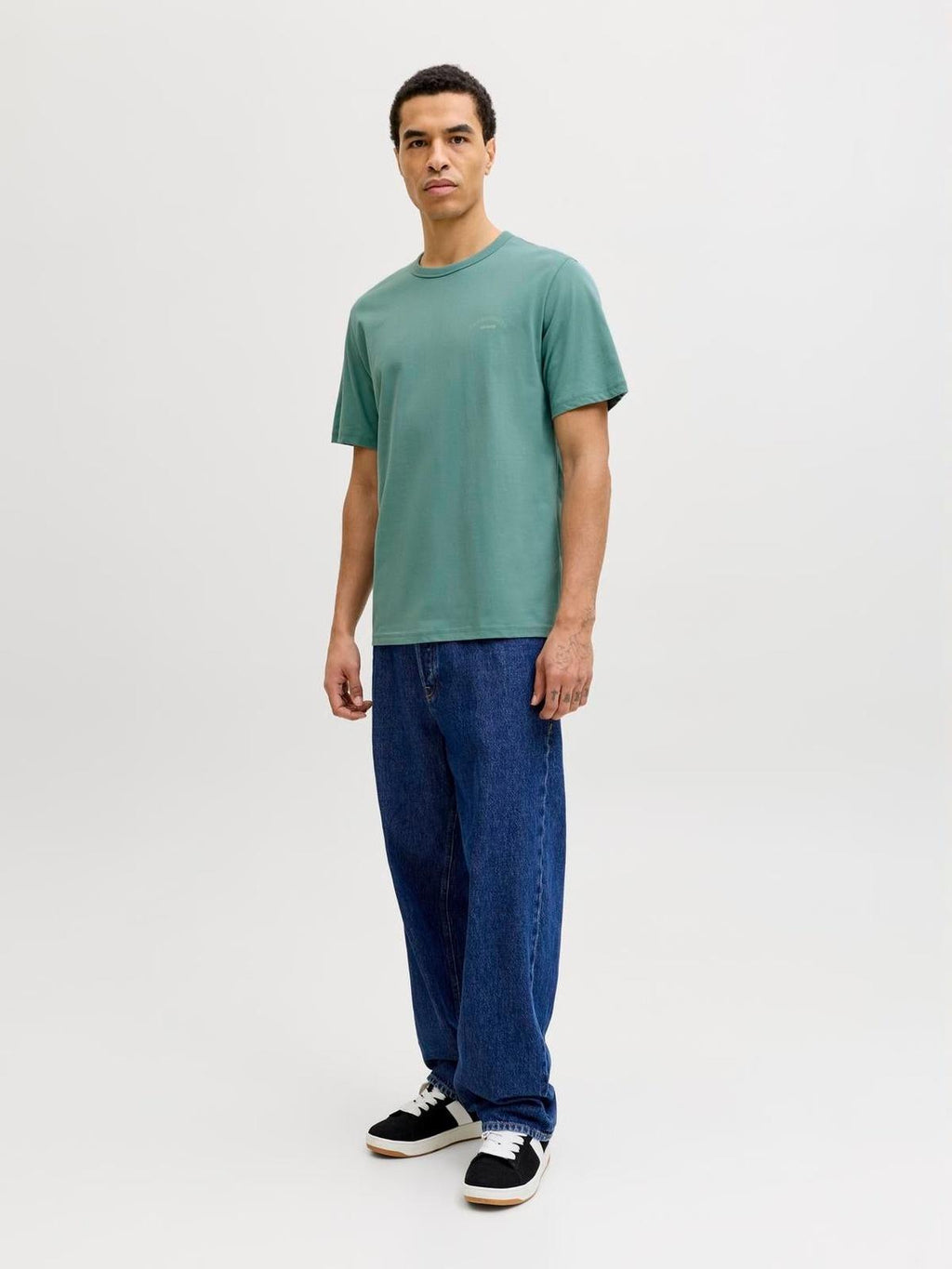 JJCOLLEGE LOGO TEE SS CREW NECK 