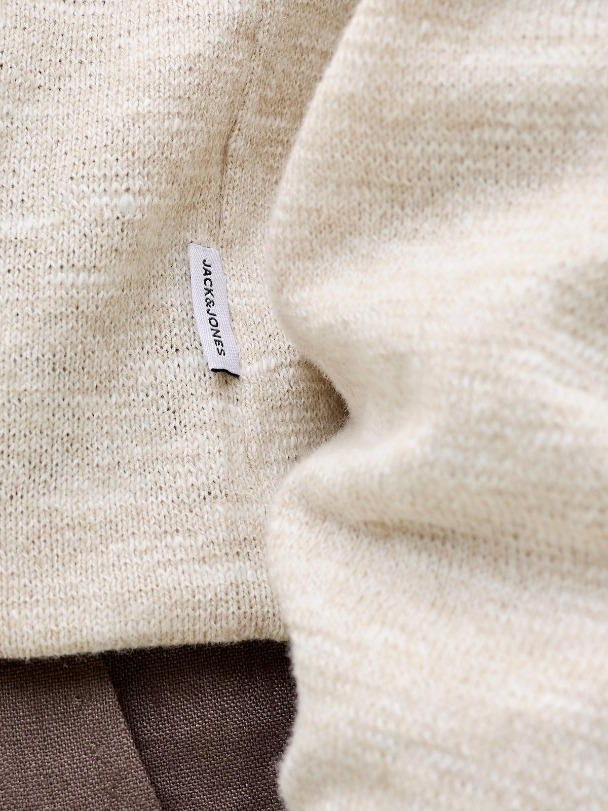 12269631/String w White JACK AND JONES